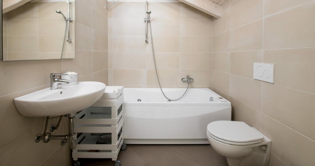 Fiorenzuola Bed & Breakfast Fiorenzuola di Focara Екстериор снимка