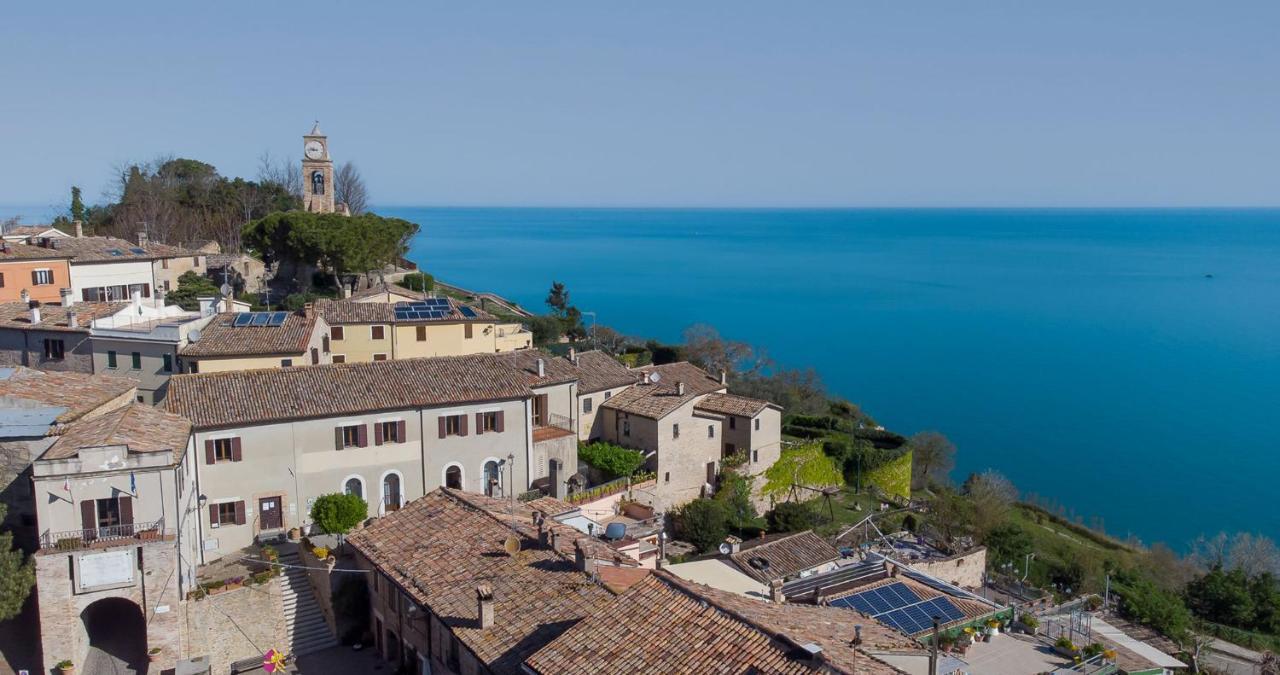 Fiorenzuola Bed & Breakfast Fiorenzuola di Focara Екстериор снимка
